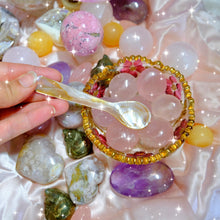 Load image into Gallery viewer, Mother of Pearl Mini Spoon