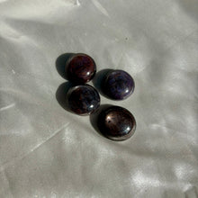 Load image into Gallery viewer, Star Ruby Rounds with Flat Bottoms