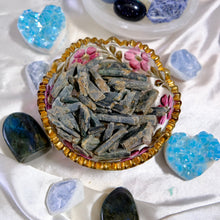 Load image into Gallery viewer, Kyanite Blue Blades š©µāØ