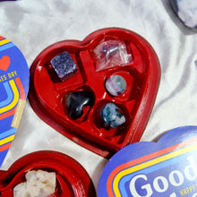 Load image into Gallery viewer, Good Vibes Crystal Heart Boxes