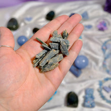 Load image into Gallery viewer, Kyanite Blue Blades š©µāØ