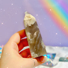 Load image into Gallery viewer, Flower Agate Tower