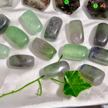 Load image into Gallery viewer, Fluorite Jelly Cubes