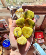 Load image into Gallery viewer, Green Opal Random Shape Mini Palms