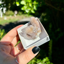 Load image into Gallery viewer, Lavender Spirit Quartz Castles