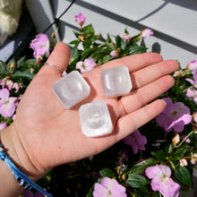 Load image into Gallery viewer, Satin Spar Selenite Sphere Stands ( Square )