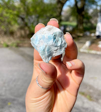 Load image into Gallery viewer, Raw Larimar from The Dominican Republic