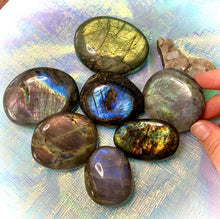 Load image into Gallery viewer, Flashy Labradorite Palms- You Pick