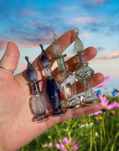 Load image into Gallery viewer, Egyptian glass perfume bottles✨💗