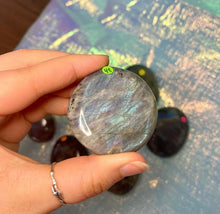 Load image into Gallery viewer, Flashy Labradorite Palms- You Pick