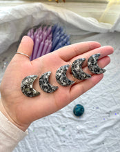 Load image into Gallery viewer, Larvikite Moons