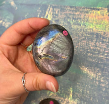 Load image into Gallery viewer, Flashy Labradorite Palms- You Pick