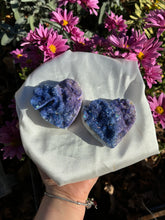 Load image into Gallery viewer, Purple &amp; Blue Ombre Aura Quartz Hearts
