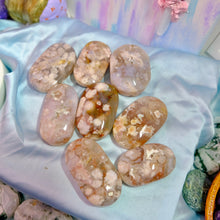 Load image into Gallery viewer, Flower Agate Crystal Palm Stones
