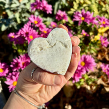 Load image into Gallery viewer, Purple &amp; Blue Ombre Aura Quartz Hearts
