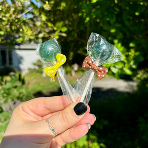 Fluorite Lollipops💜🍭 (not edible)