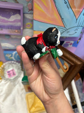 Load image into Gallery viewer, 1986 Hallmark Kitty Kat Stocking Hanger with Box
