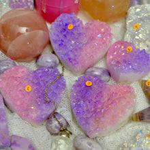 Load image into Gallery viewer, 💗 Purple &amp; Pink Ombre Aura Quartz Hearts

