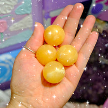 Load image into Gallery viewer, Orange Cream Calcite Gumballs (spheres)

