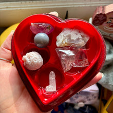 Load image into Gallery viewer, Good Vibes Crystal Heart Boxes
