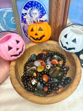 Load image into Gallery viewer, 🎃 Trick-or-Treat Crystal Pumpkin Pails 🎃
