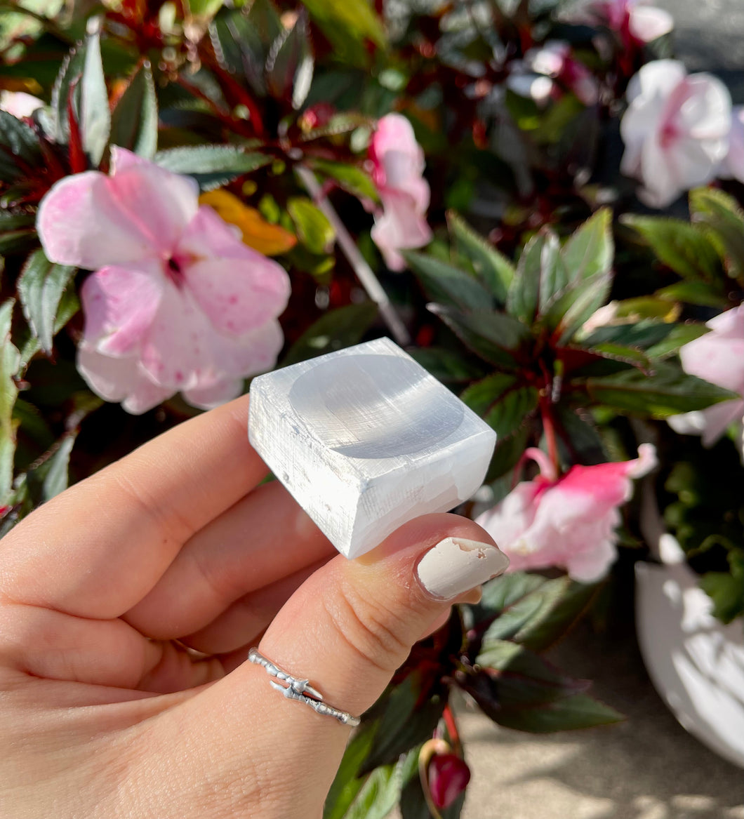 Satin Spar Selenite Sphere Stands ( Square )