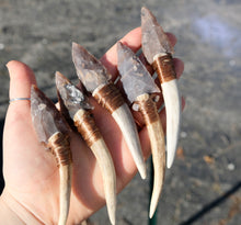 Load image into Gallery viewer, Antler &amp; Arrowhead Knives
