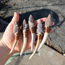 Load image into Gallery viewer, Antler &amp; Arrowhead Knives
